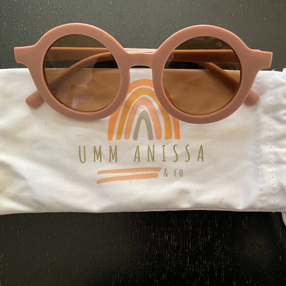 UM Anissa & Co. Sunglasses - Picture 1 of 1